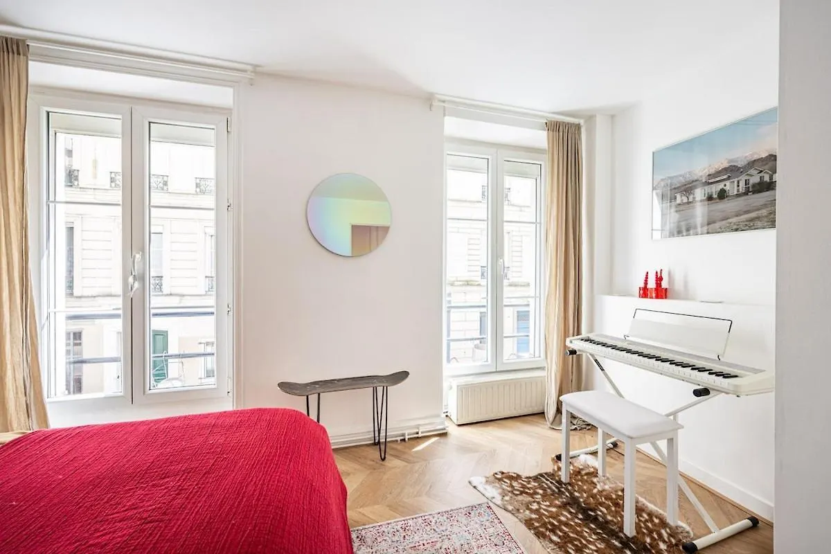Appartement Beautiful Loft#Canal St-Martin#2Bedrooms Parijs Frankrijk
